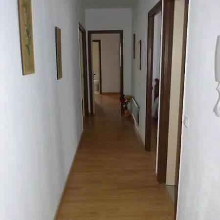 Amplio Piso Y Cerca Del Centro De La Cuidad. Apartmán Lugo